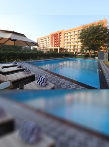 Family-Friendly Resorts Near the Statue of Unity: Activities, Amenities & Booking Tips